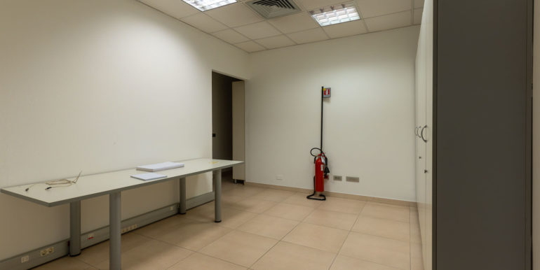 Uffici 1 Monza Via Valosa di Sopra 9_15