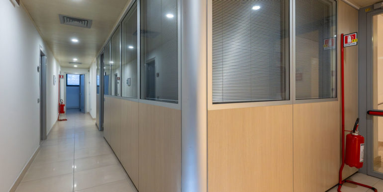 Uffici 1 Monza Via Valosa di Sopra 9_19