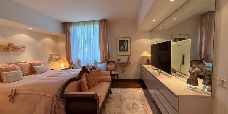 WhatsApp Image 2026-04-28 at 11.15.45 (9)