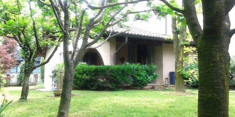 villa singola con giardino di 700mq