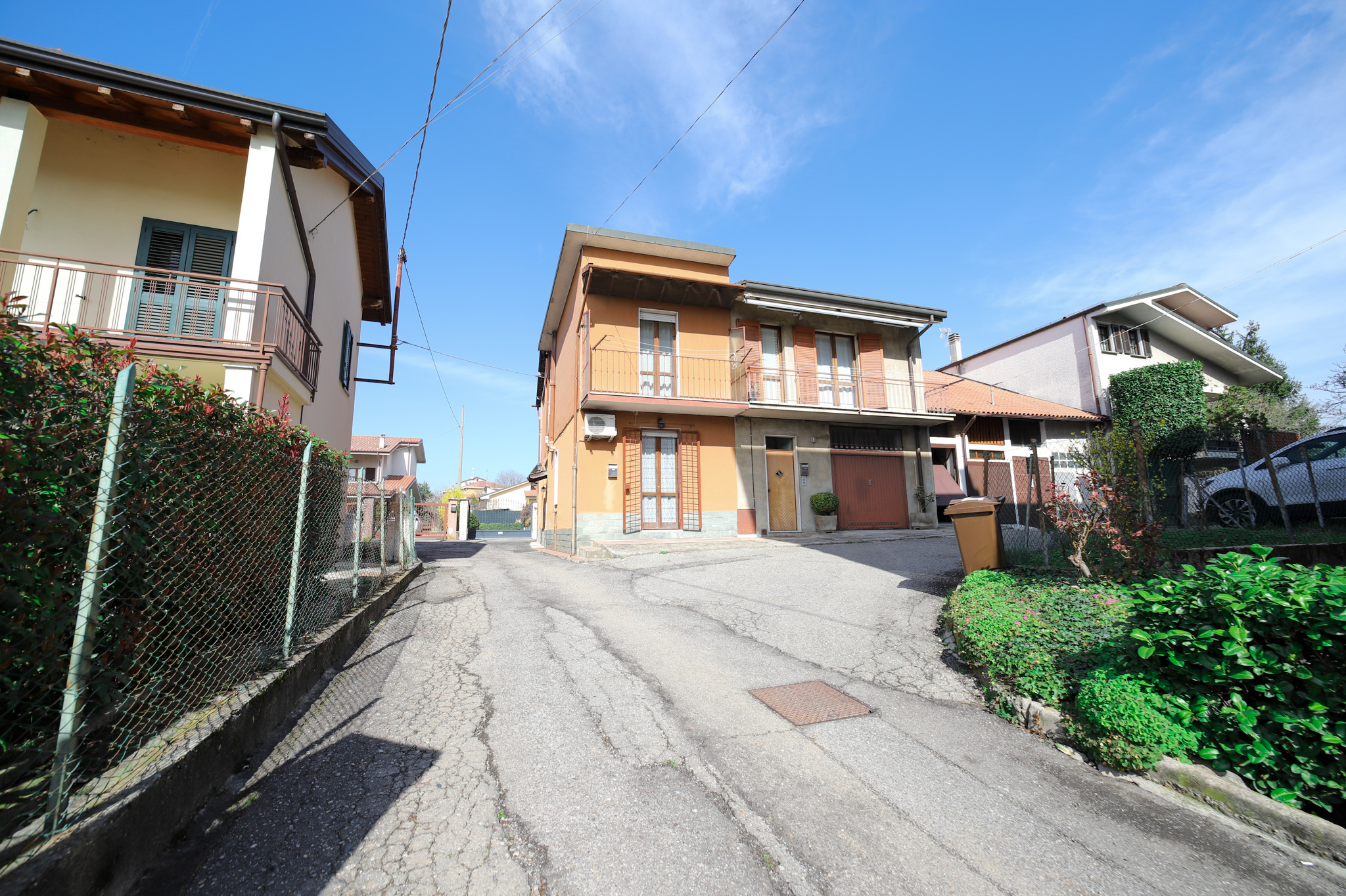 Bellusco – soluzione cielo terra con box doppio