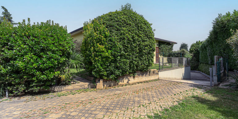 2023_06_21_VendoCasa_Busnago_via_delle_betulle_26_004 (FILEminimizer)