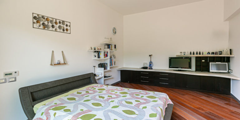 2023_06_21_VendoCasa_Busnago_via_delle_betulle_26_023 (FILEminimizer)