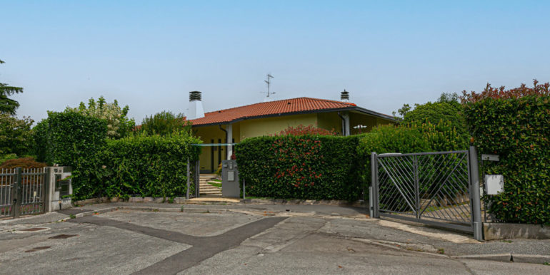 2023_06_21_VendoCasa_Busnago_via_delle_betulle_26_039 (FILEminimizer)