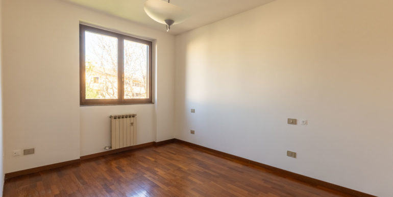 Appartamento via vasco pratolini 23 vimercate_18_26