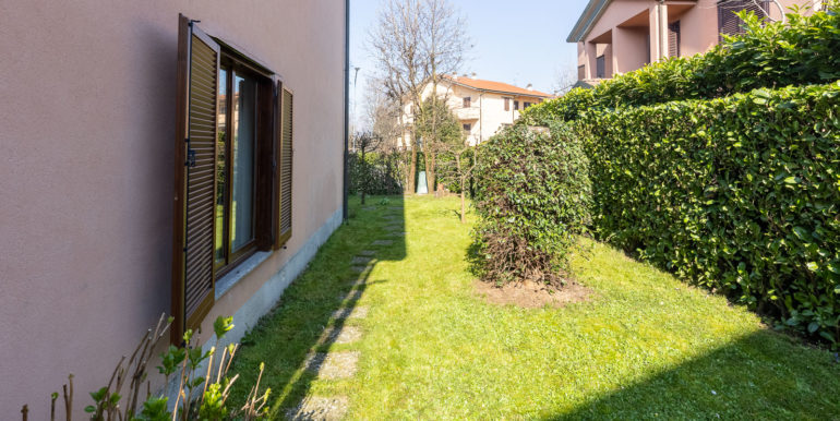 Appartamento via vasco pratolini 23 vimercate_18_53