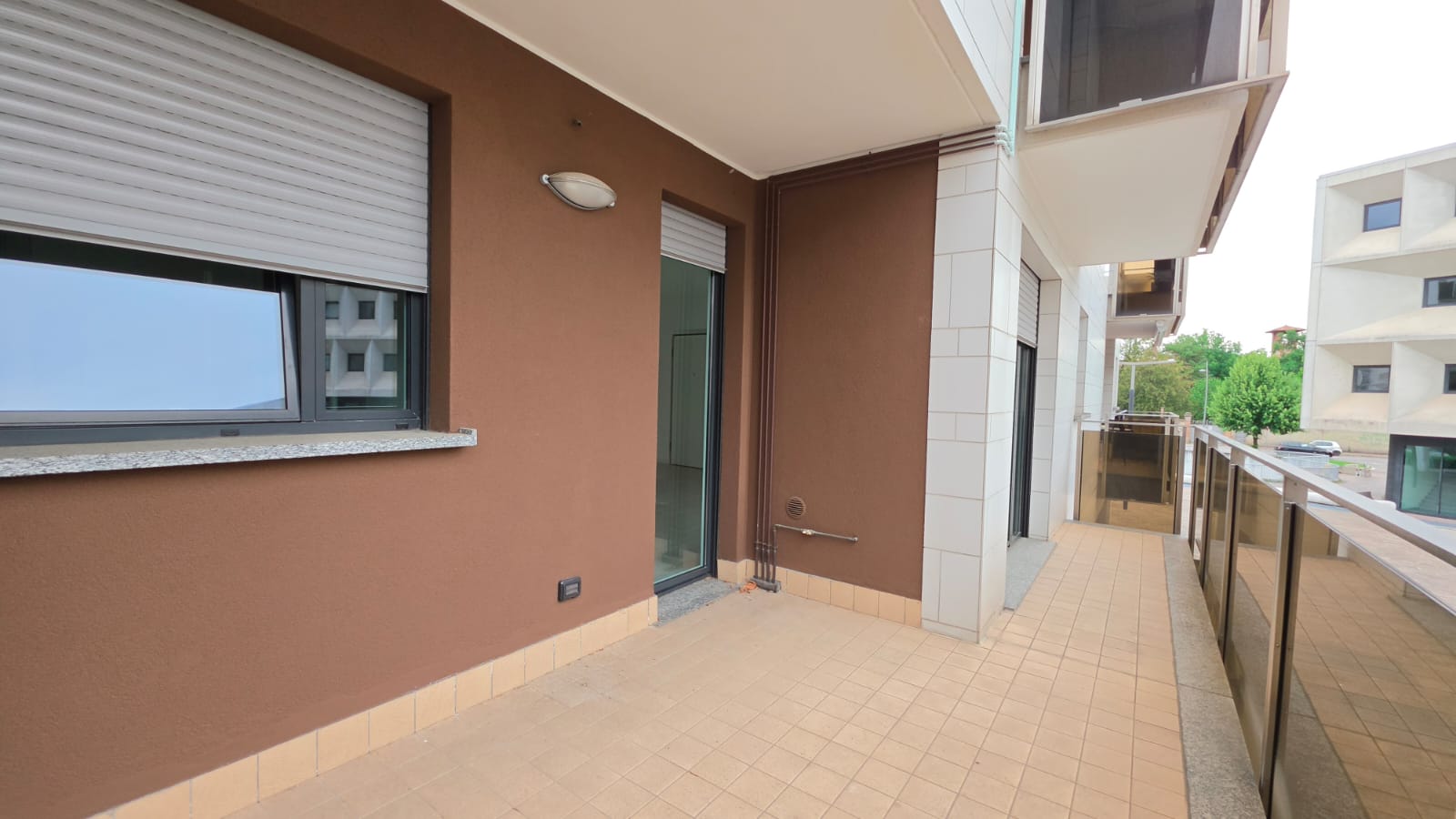 Vimercate – ampio monolocale con terrazzo