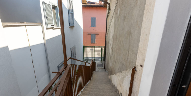 Appartamento_2 Cornate d'adda Via Matteotti 15_19