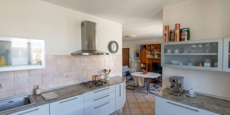Appartamento Cesano Maderno Via istria 10_11