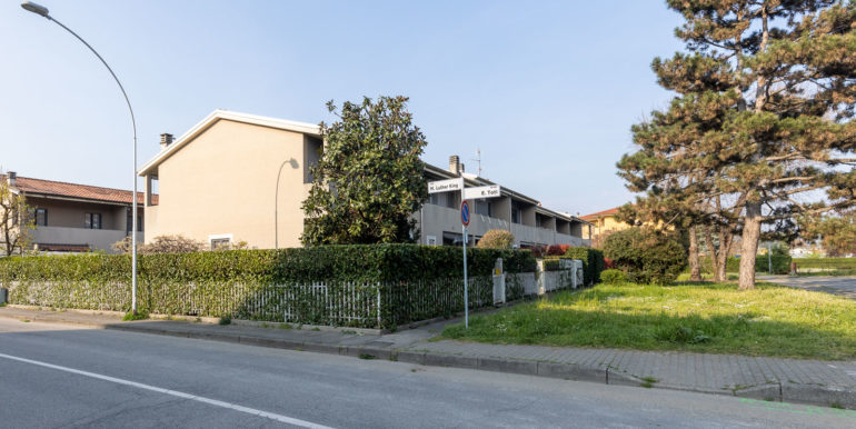 Villetta burago di molgora via martin luther king 2_3_45