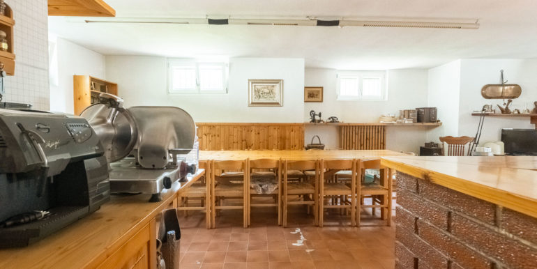 Villa Usmate Velate Via San Luigi 22 -30