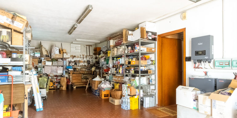 Villa Usmate Velate Via San Luigi 22 -35
