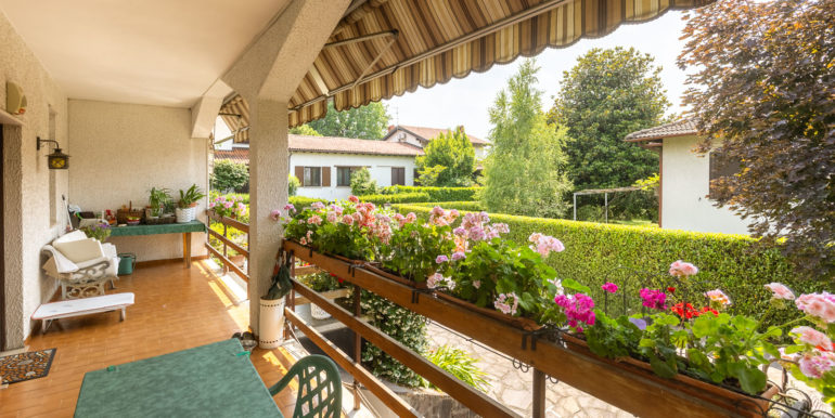 Villa Usmate Velate Via San Luigi 22 -55