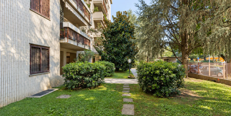 Appartamento Pioltello Via Uccello 1 -33