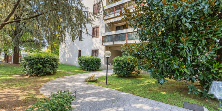Appartamento Pioltello Via Uccello 1 -35