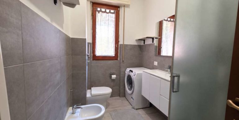 Bagno ordinato e luminoso-10 (FILEminimizer)