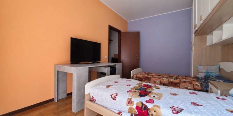 Cameretta arancione e lilla in ordine-8 (FILEminimizer)